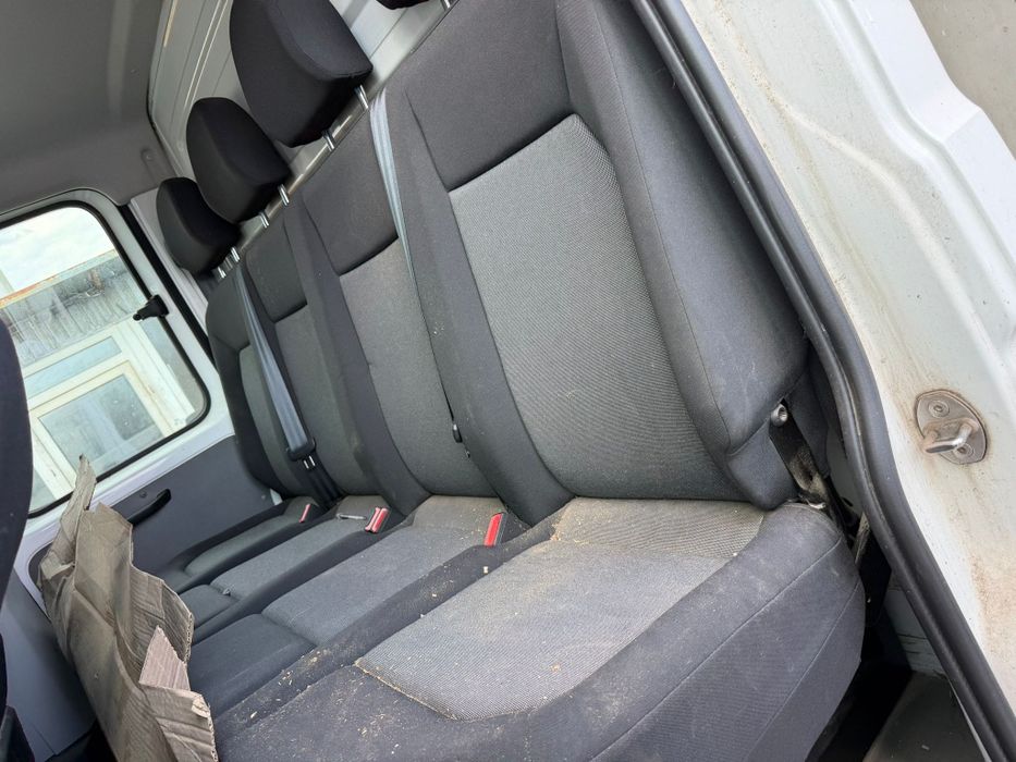 Dezmembrez Volkswagen caracter 2.0
