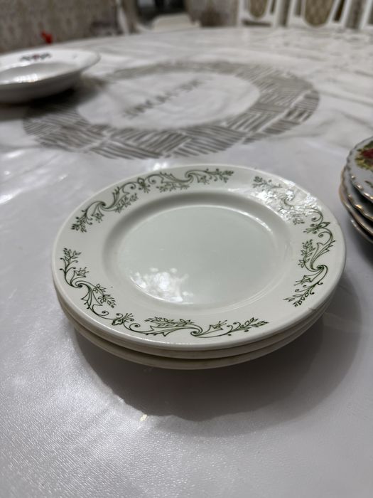 Тарелки разного размера 200 тг