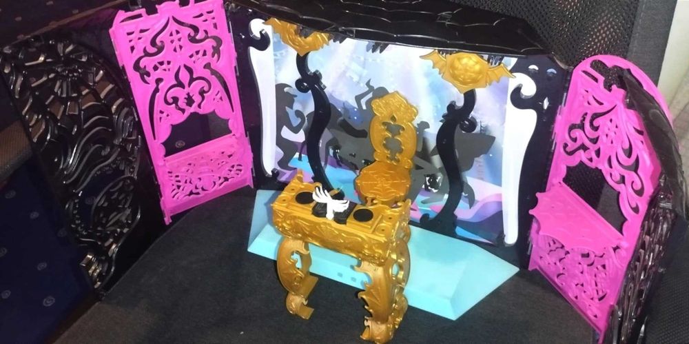 Дискотека парти-пулт за кукли Monster High Disco Dance Club