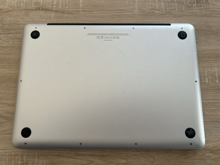 MacBook Pro 2011 13” / SSD 240GB / Работи добре