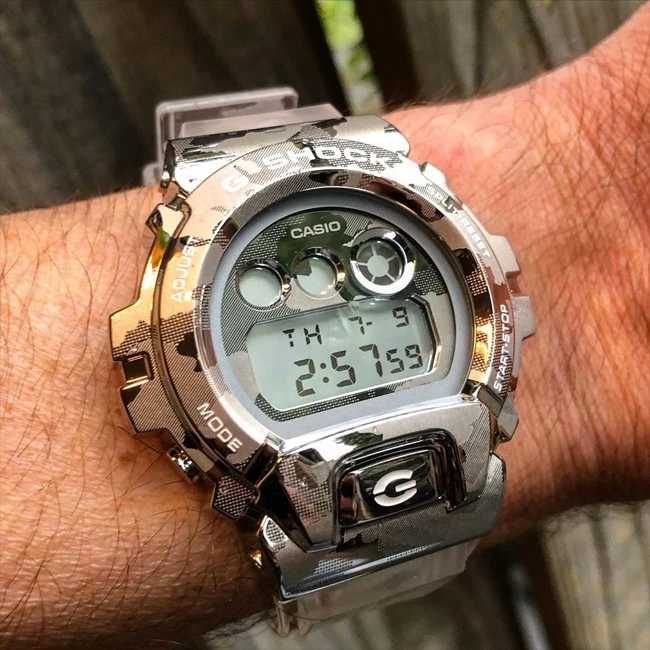Часовник - CASIO G-SHOCK GM-6900SCM-1ER