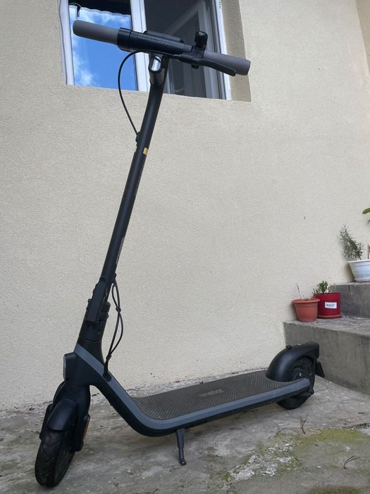 Trotineta electrica ninebot E25