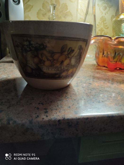 Продам вазы конфетницы графины