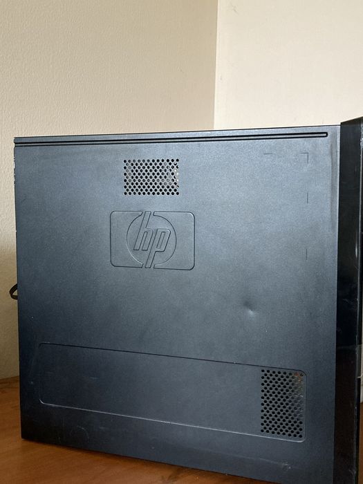 Настолен компютър Intel Core i3 / 4GB RAM – Работещ