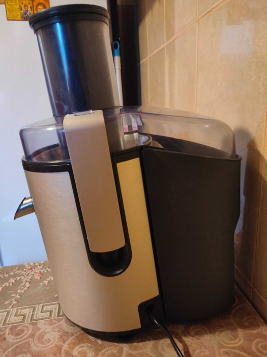 Storcator Philips Aluminium Collection HR1861