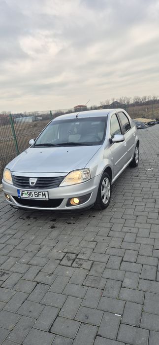 Vând Dacia logan 2013