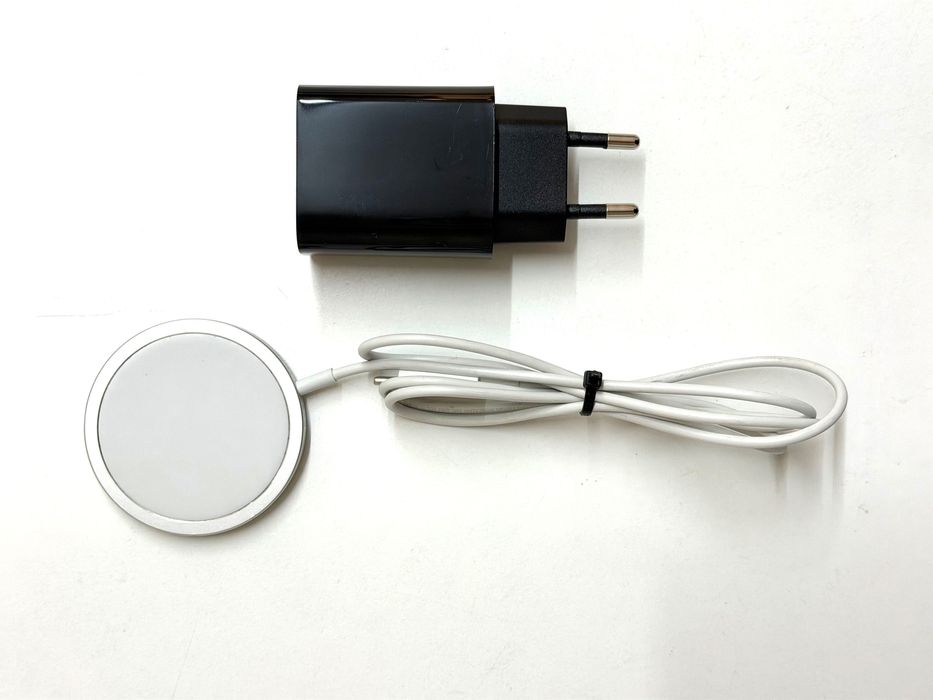 Оригинално Безжично Apple MagSafe Qi Зарядно