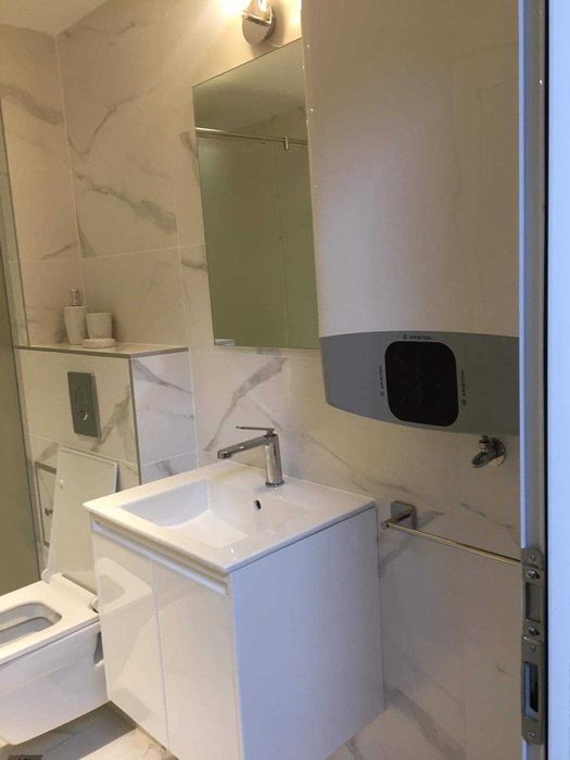 Дава се под наем Двустаен апартамент в Бургас, Център - 55 кв.м за 500 € - Снимка #6