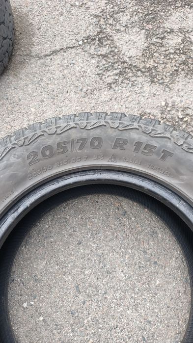 Продам Шины 205/70R15