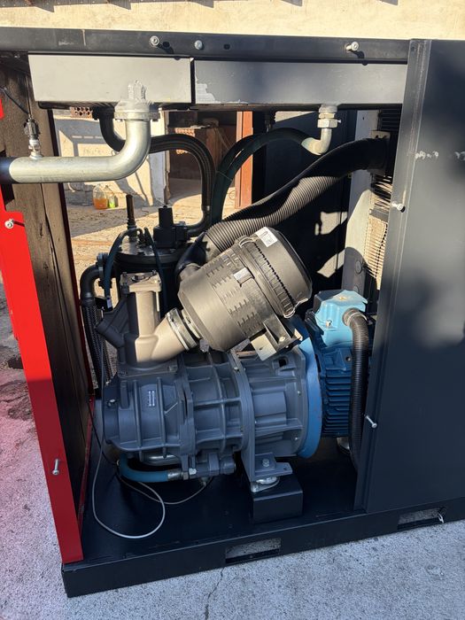 Винтов компресор Chicago Pneumatic CPE 120 90KW  16200lt/min