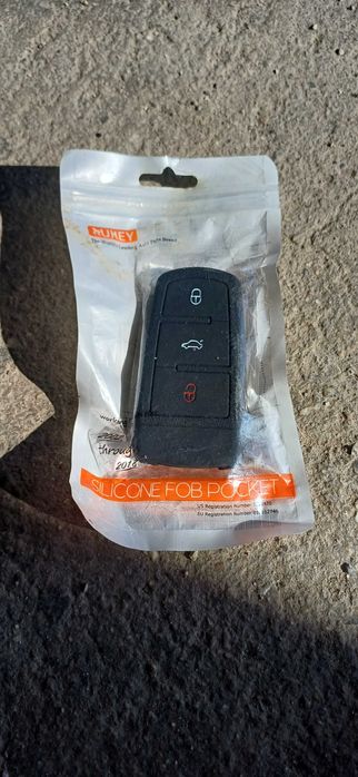 Продавам части за Пасат Б6