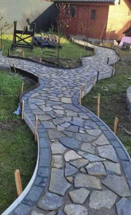 Piatră de munte pentru placări socluri, garduri și pavaj