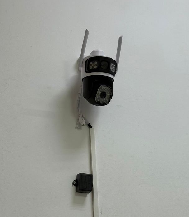 продаю солнечную и сетевую камеру