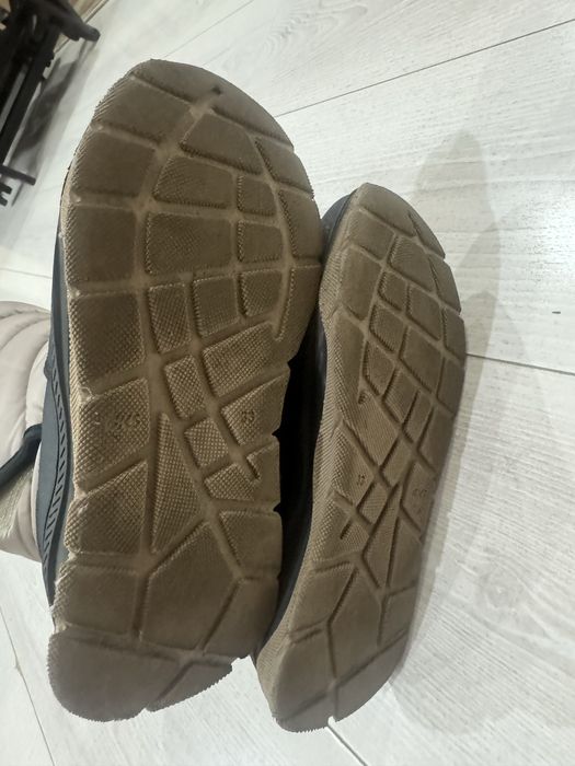 Продам детские сапоги