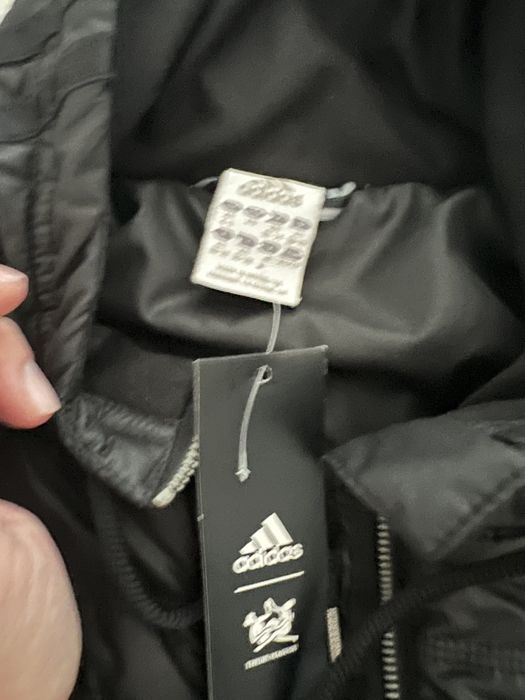 Geaca dama Adidas Noua cu eticheta Marimea XS