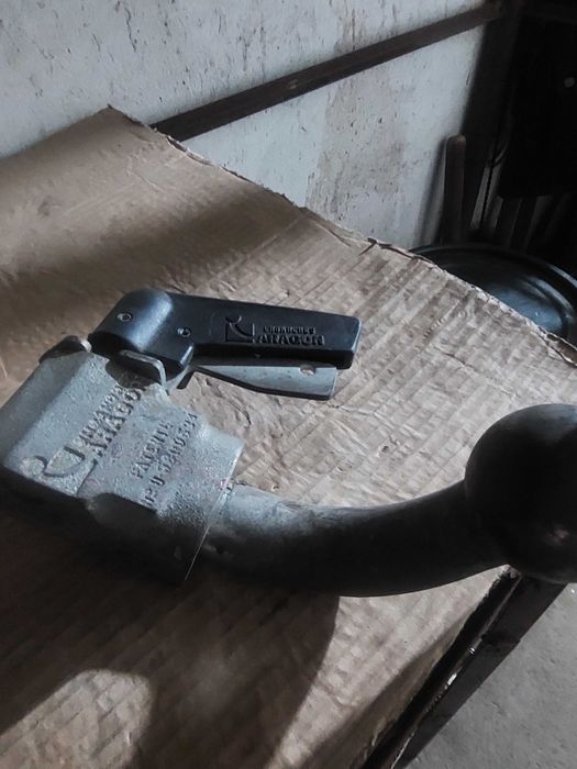 Теглич за Нисан като нов