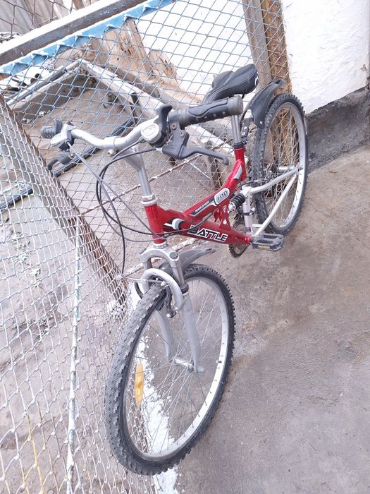 Срочно продам велосипед Battle