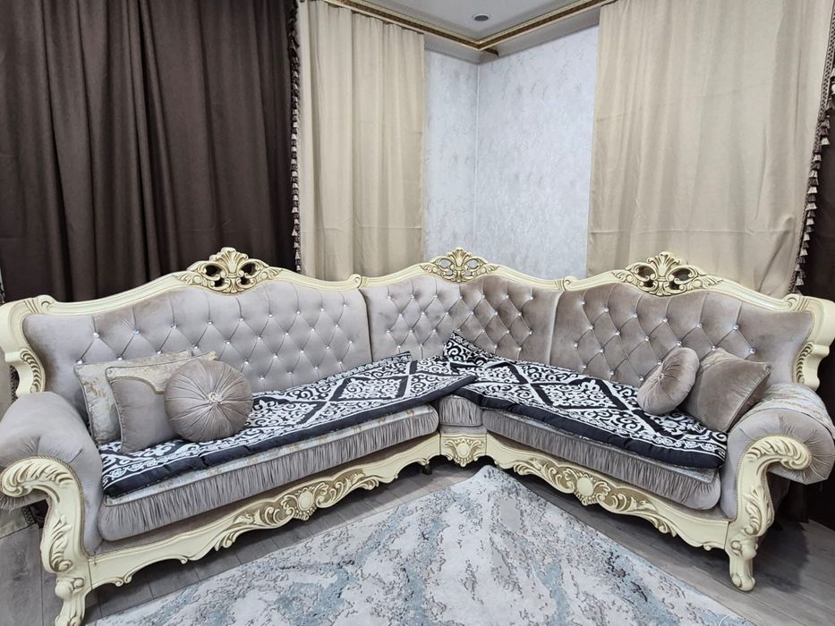 Продам диван с креслом