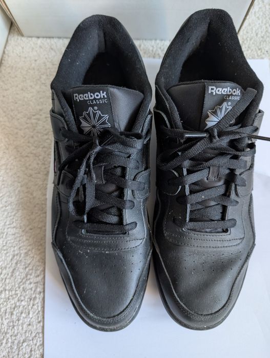 Reebok piele neagra marimea 48