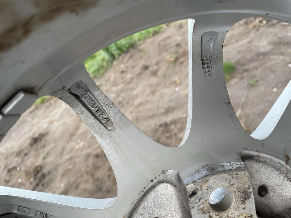 Vand jante cu anvelope de vara