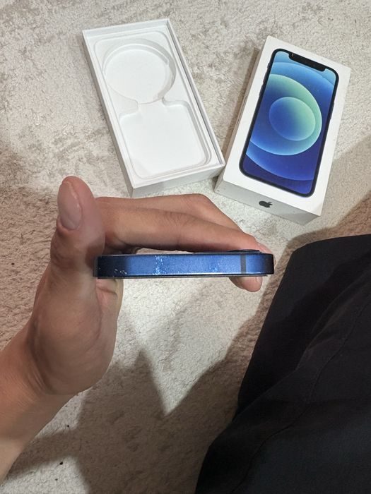 Продам айфон 12 mini