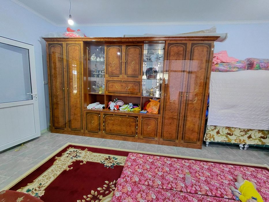 Стенка продаётся