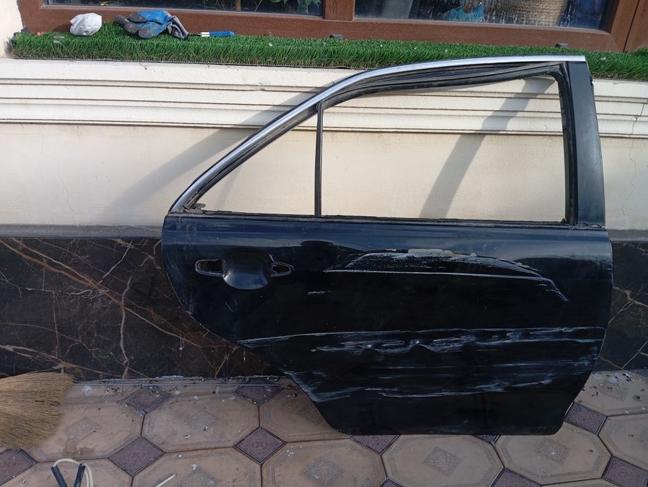 Камри 40 дверь правая