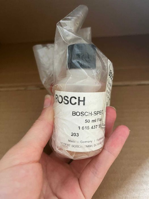 Масло и смазочна грес за перфоратори, бормашини и др. BOSCH
