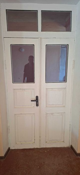 Eshik va romlar sotiladi