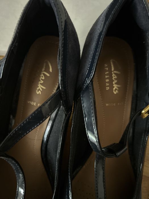 Елегантни токчета на Clarks, размер 38