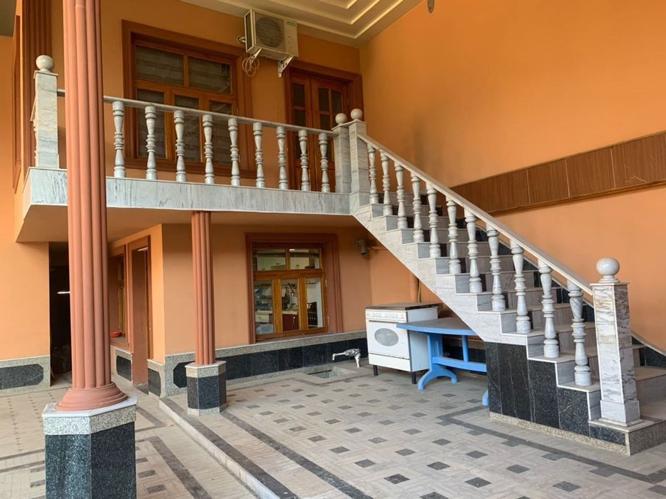 Зенит .Вдоль дороги Дом под детский сад 12 соток 12 комнат