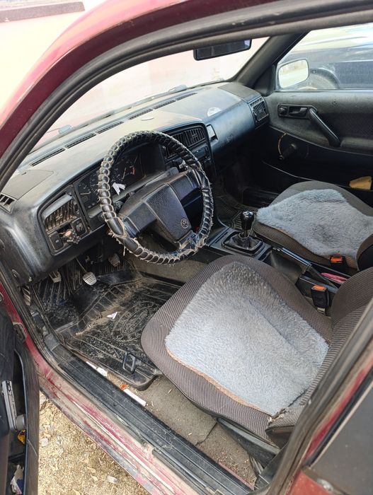 Продам VW Passat 1.8 срочно