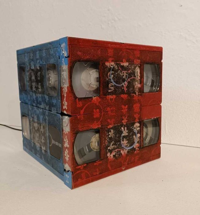 Модный ночник в комнату подростка