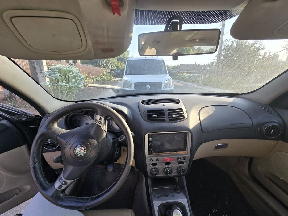 Alfa Romeo 147 2005 benzină, 900 € — imagine 4