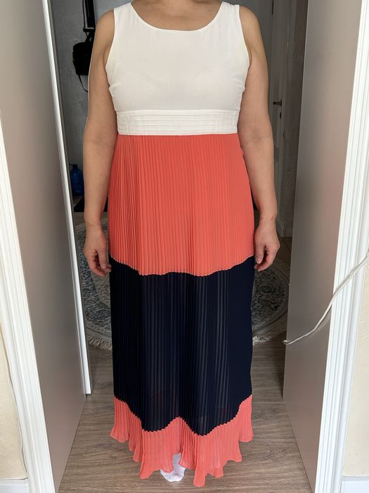 Распродажа платьев