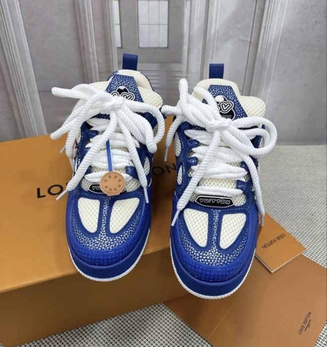 Vand lv skate blue noi, cu cutie. Orice marime in stoc!
