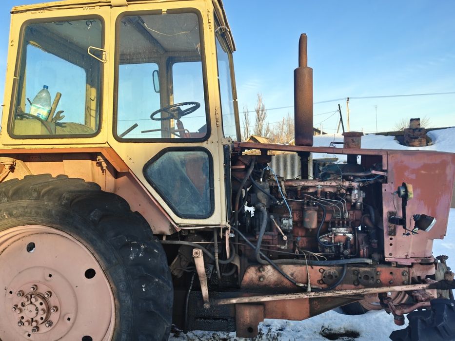 Трактор юмз на ходу