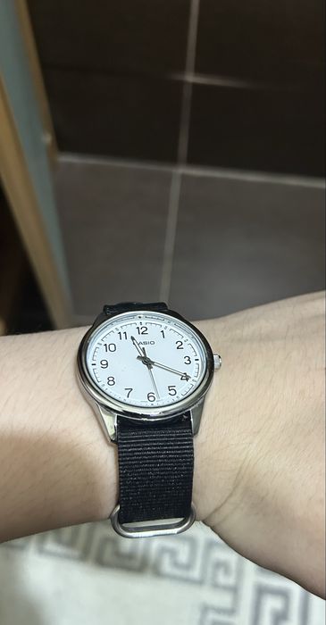 Продам casio mtp v005