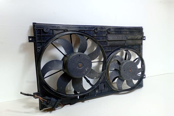 Electroventilator Racire  1K0121207AD Skoda Octavia a 2-a generatie s