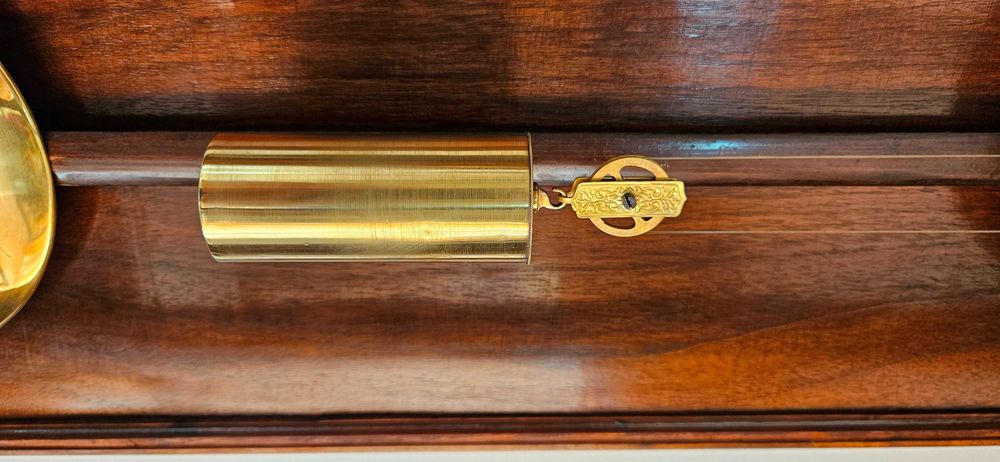 Ceas de perete cu pendul si o greutate Biedermeier