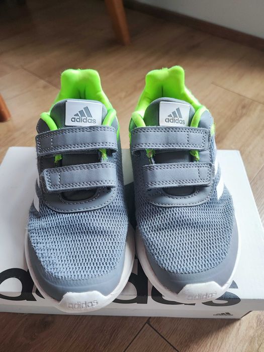 Adidas маратонки 31