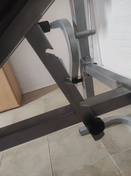 Лежанка Дъмбели Прав лост и тежести