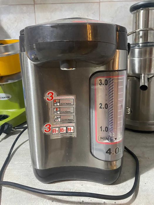 Продаю термопот VITEK VT-1188 (4 л)