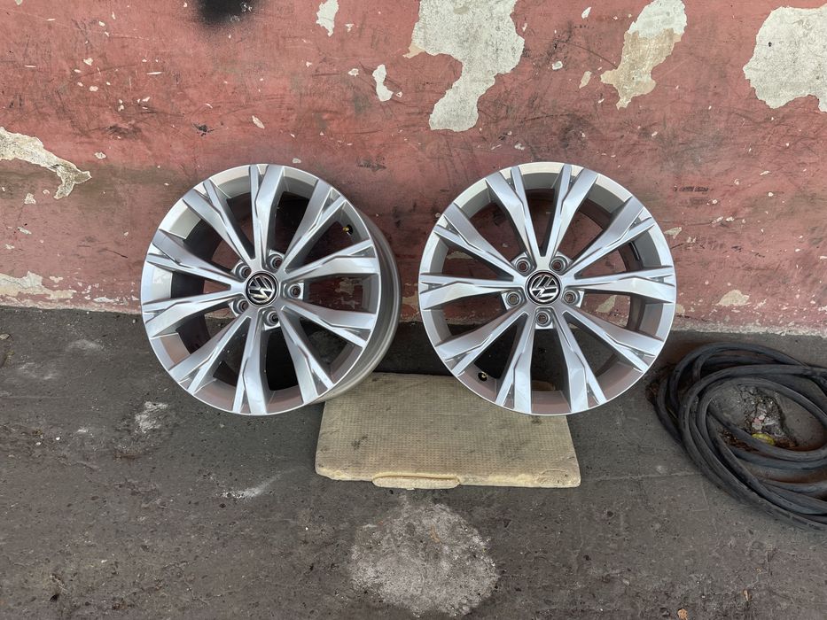 2 Jante wolkswagen R 17 originale