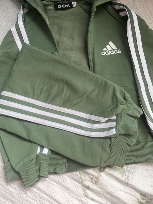 Двойка с капюшоном на 4 годика