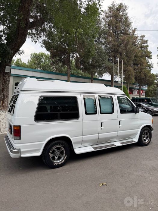 Ford econoline Dom na kolesa