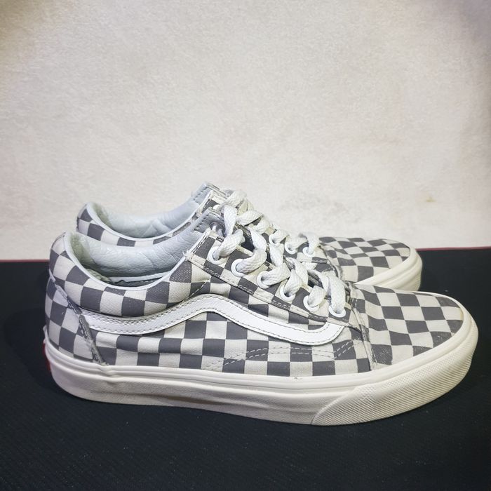 Vans Old Skool Checkerboard in Grey