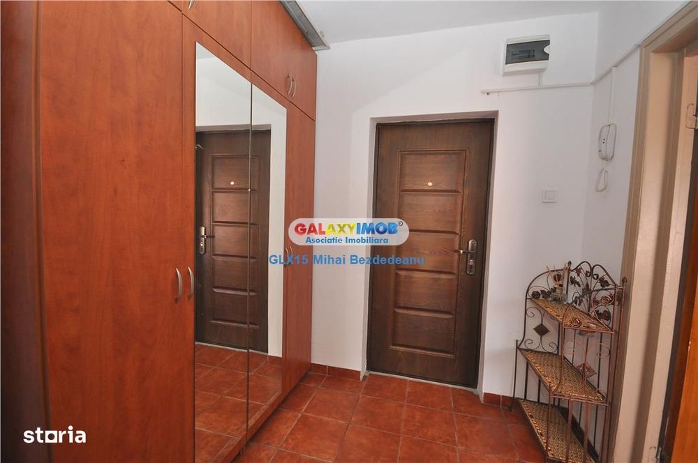 Vanzare apartament 2 camere in zona Podul Grand - Piata Crangasi