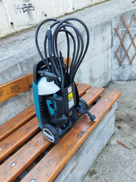 Водоструйка MAKITA HW102