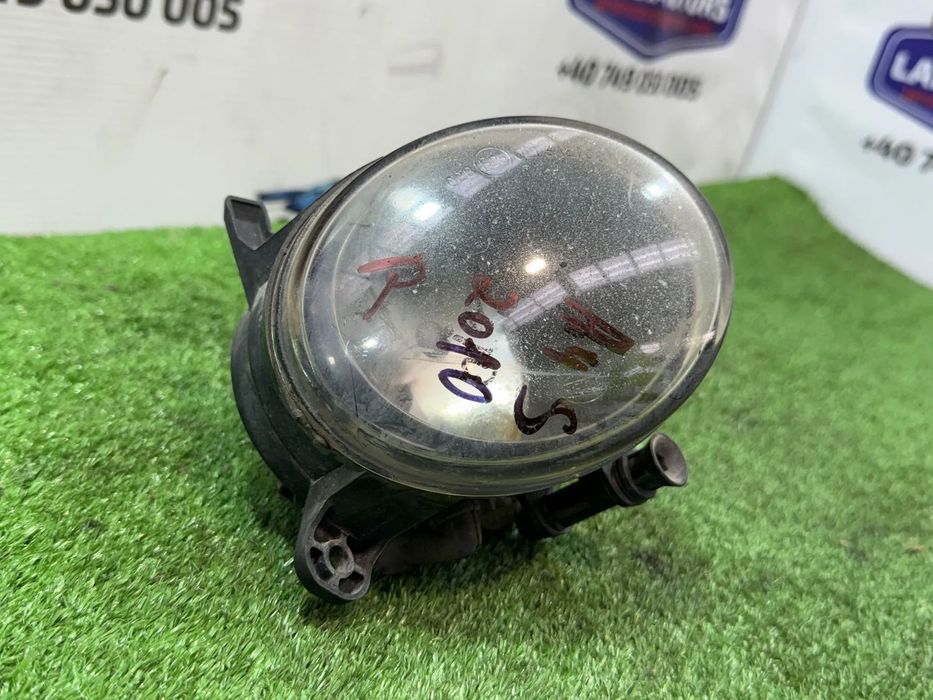 PROIECTOR CEATA FATA DREAPTA AUDI A4 S LINE 2.0 DIESEL 2010 COD OEM 2716500 8T0941699B 2009-2016